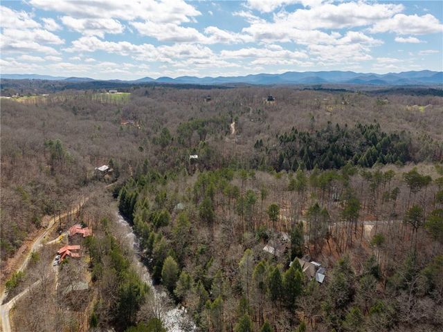 1449 Cherokee Lane, Mccaysville, GA 30555