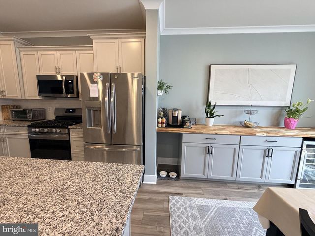 11716 EMILY DICKINSON PL, White Plains, MD 20695