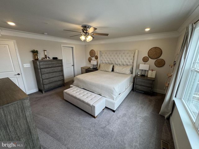 11716 EMILY DICKINSON PL, White Plains, MD 20695