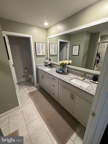 11716 EMILY DICKINSON PL, White Plains, MD 20695