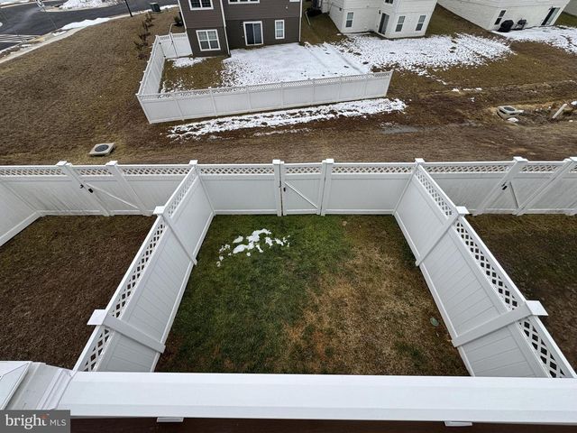 11716 EMILY DICKINSON PL, White Plains, MD 20695