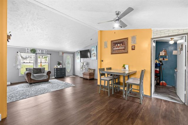 2002 Mt Olivet Road, Kalamazoo, MI 49004