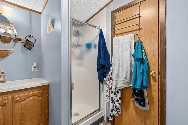 2002 Mt Olivet Road, Kalamazoo, MI 49004