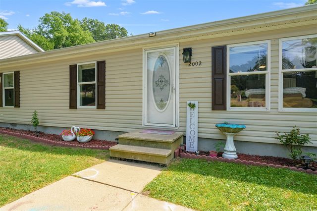 2002 Mt Olivet Road, Kalamazoo, MI 49004