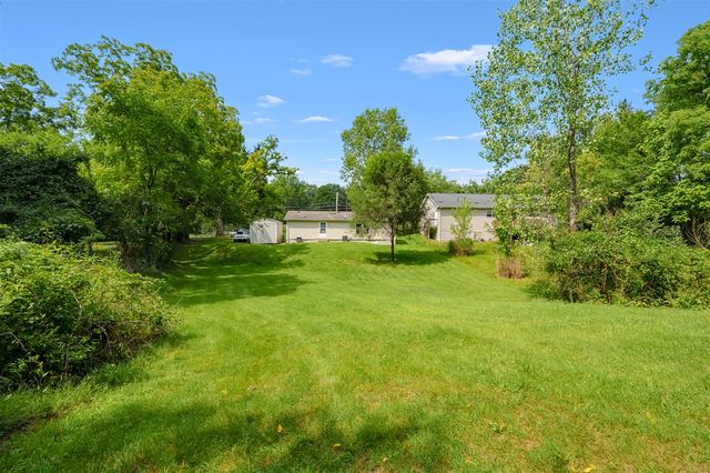 2002 Mt Olivet Road, Kalamazoo, MI 49004
