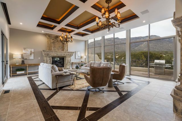 1446 Honeysuckle Drive NE, Albuquerque, NM 87122