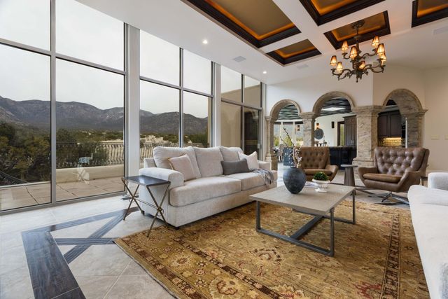 1446 Honeysuckle Drive NE, Albuquerque, NM 87122