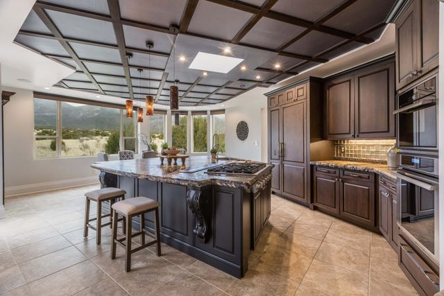 1446 Honeysuckle Drive NE, Albuquerque, NM 87122