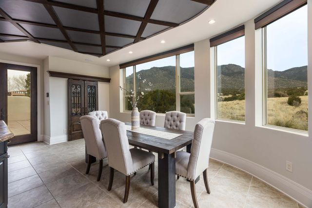 1446 Honeysuckle Drive NE, Albuquerque, NM 87122