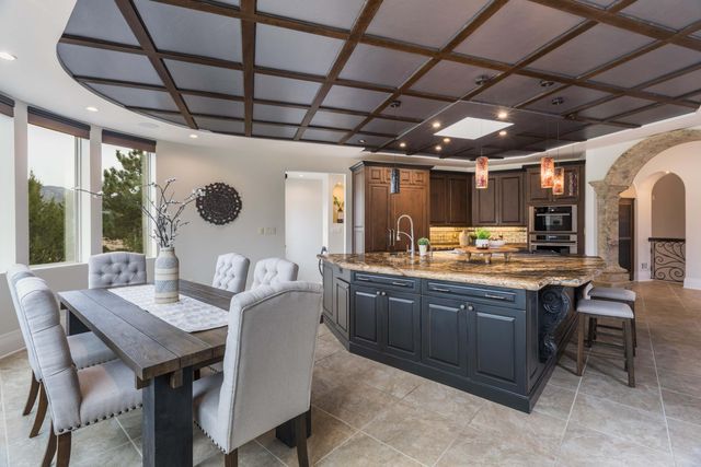 1446 Honeysuckle Drive NE, Albuquerque, NM 87122