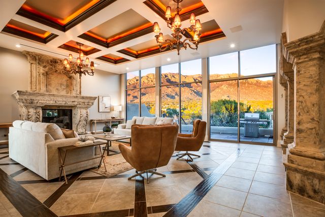 1446 Honeysuckle Drive NE, Albuquerque, NM 87122