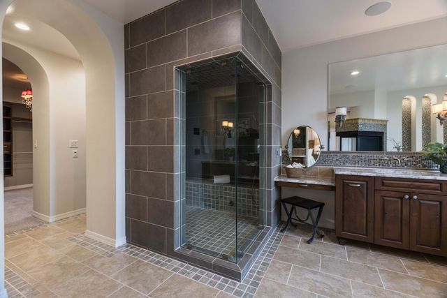 1446 Honeysuckle Drive NE, Albuquerque, NM 87122