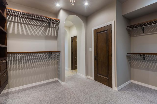 1446 Honeysuckle Drive NE, Albuquerque, NM 87122