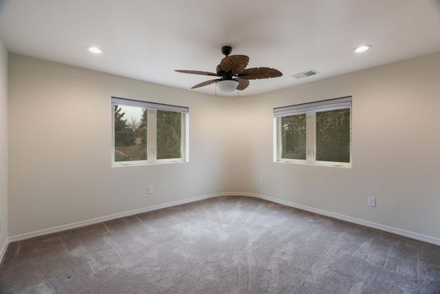 1446 Honeysuckle Drive NE, Albuquerque, NM 87122