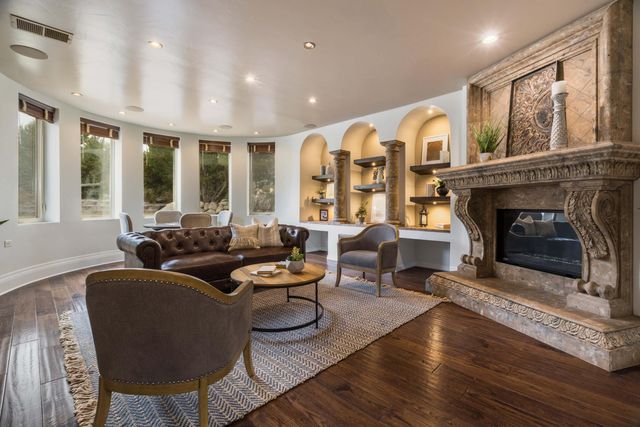 1446 Honeysuckle Drive NE, Albuquerque, NM 87122