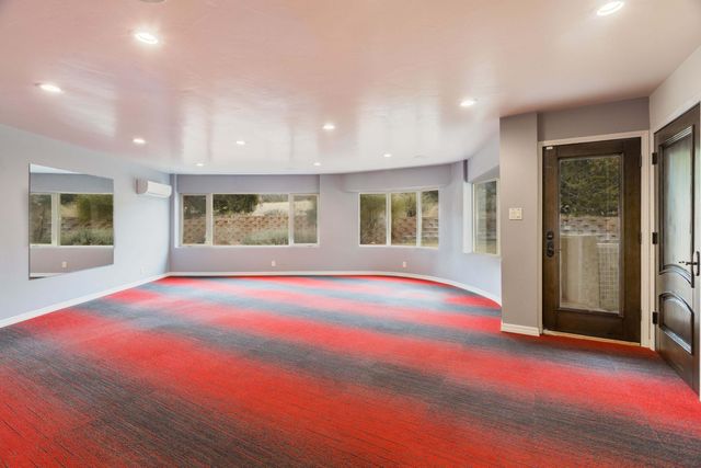 1446 Honeysuckle Drive NE, Albuquerque, NM 87122