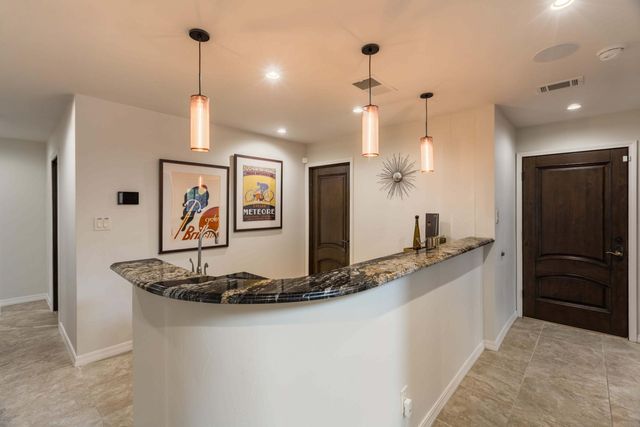 1446 Honeysuckle Drive NE, Albuquerque, NM 87122