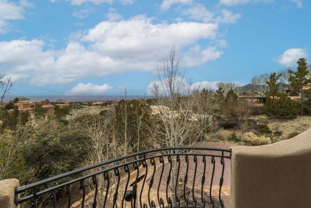 1446 Honeysuckle Drive NE, Albuquerque, NM 87122