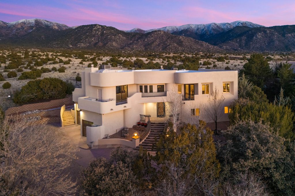 1446 Honeysuckle Drive NE, Albuquerque, NM 87122