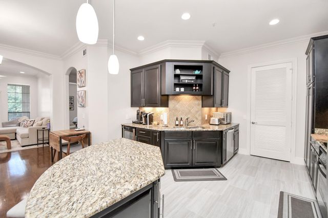 2120 Kipling Street 306, Houston, TX 77098