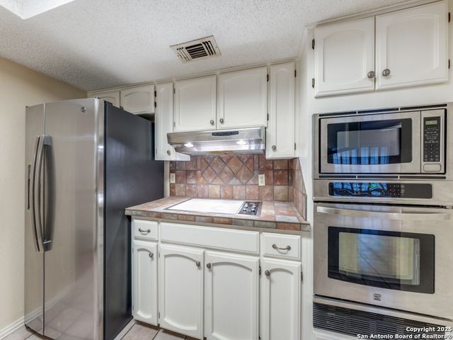 11915 PEPPERIDGE CV, San Antonio, TX 78213