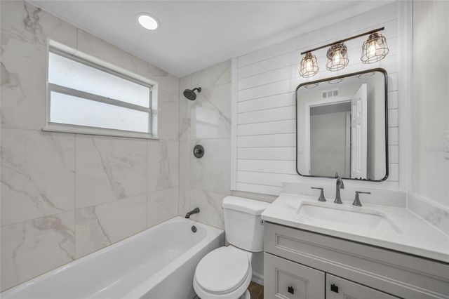 654 AQUI ESTA DRIVE, Punta Gorda, FL 33950