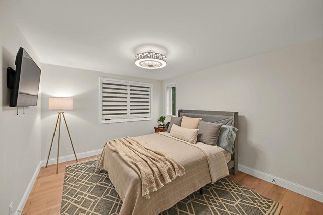 10270 N Range Line COURT, Mequon, WI 53092