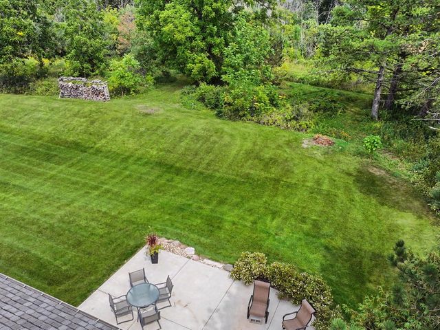 10270 N Range Line COURT, Mequon, WI 53092