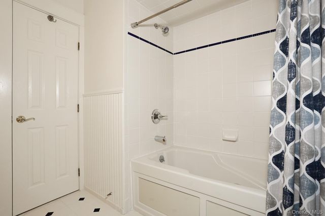 245 W Central Avenue, Pearl River, NY 10965
