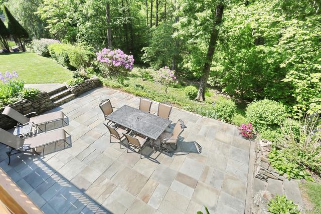 245 W Central Avenue, Pearl River, NY 10965
