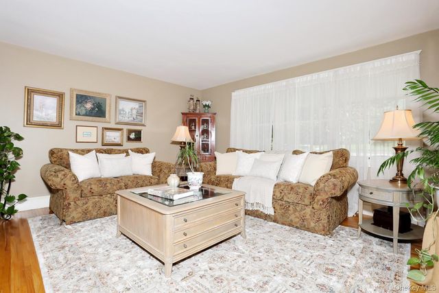 245 W Central Avenue, Pearl River, NY 10965