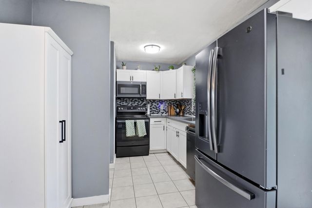 854 Fitchland Drive 854 Fitchland Drive, Vandalia, OH 45377