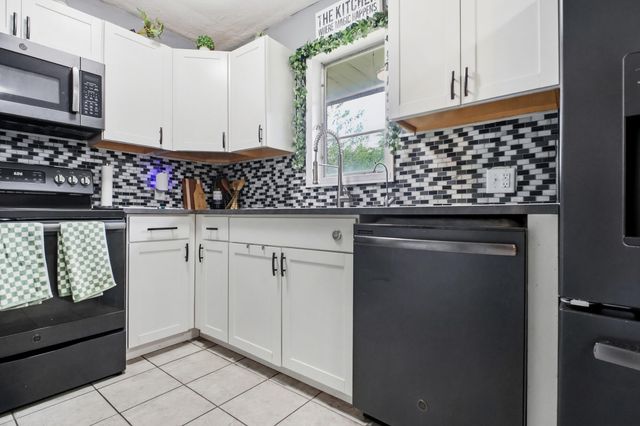 854 Fitchland Drive 854 Fitchland Drive, Vandalia, OH 45377