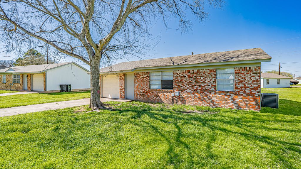 1517 Coral Cut Off, Pelican Bay, TX 76020