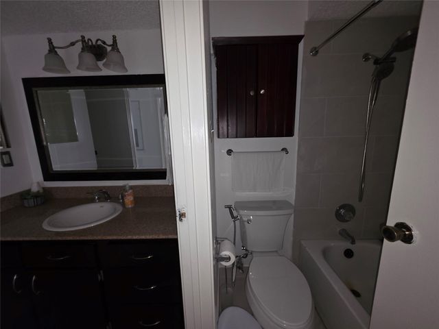 5613 Cripple Brook Court, Houston, TX 77017