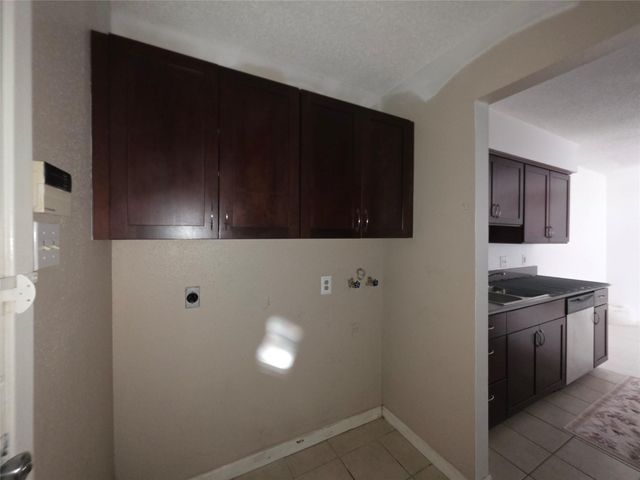 5613 Cripple Brook Court, Houston, TX 77017