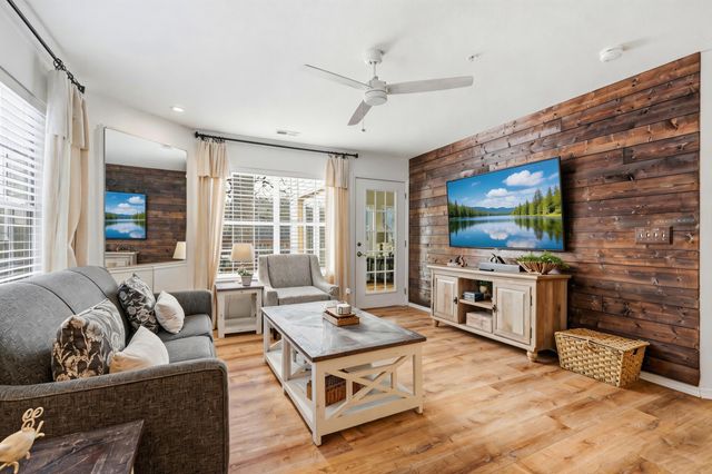 77 Anglers Pointe 1, Branson, MO 65616