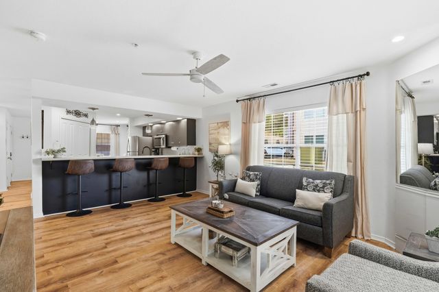 77 Anglers Pointe 1, Branson, MO 65616