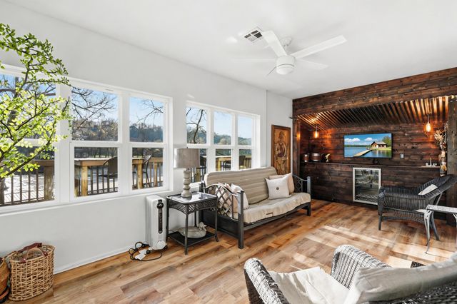 77 Anglers Pointe 1, Branson, MO 65616