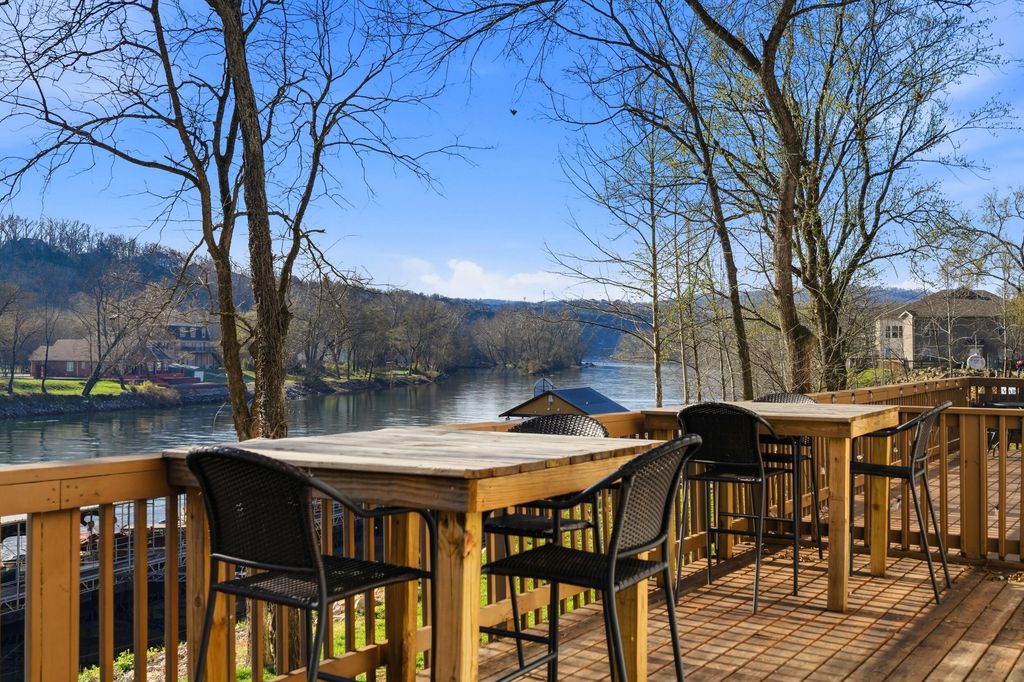 77 Anglers Pointe 1, Branson, MO 65616