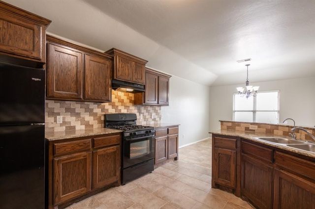 14358 Redvine Road, Choctaw, OK 73020