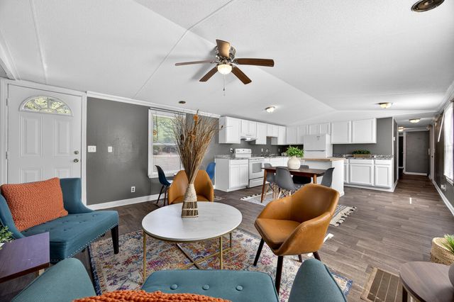 1445 Hidden Oaks Drive, Wedgefield, SC 29168