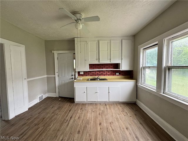 3455 E 142nd Street, Cleveland, OH 44120