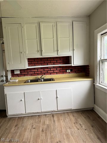 3455 E 142nd Street, Cleveland, OH 44120