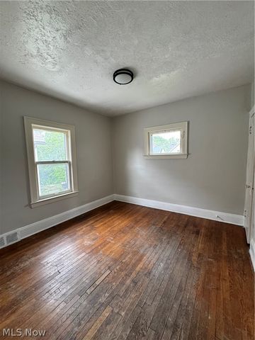 3455 E 142nd Street, Cleveland, OH 44120