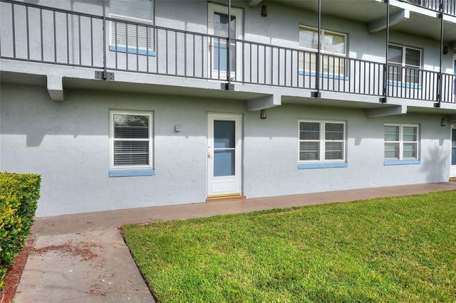 333 LAKE HOWARD DRIVE NW 113D, Winter Haven, FL 33880