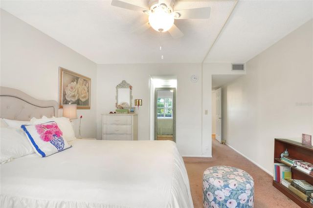 333 LAKE HOWARD DRIVE NW 113D, Winter Haven, FL 33880