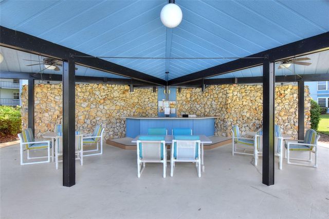 333 LAKE HOWARD DRIVE NW 113D, Winter Haven, FL 33880