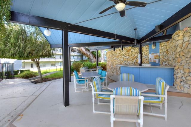 333 LAKE HOWARD DRIVE NW 113D, Winter Haven, FL 33880