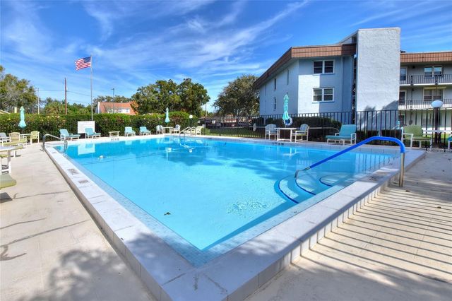 333 LAKE HOWARD DRIVE NW 113D, Winter Haven, FL 33880